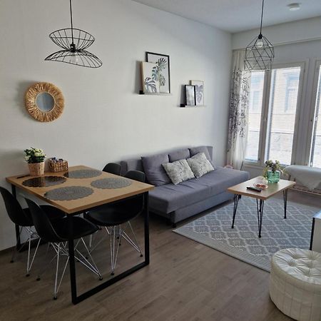 Modern 1 Bedroom Apartment In Central Куопіо Екстер'єр фото